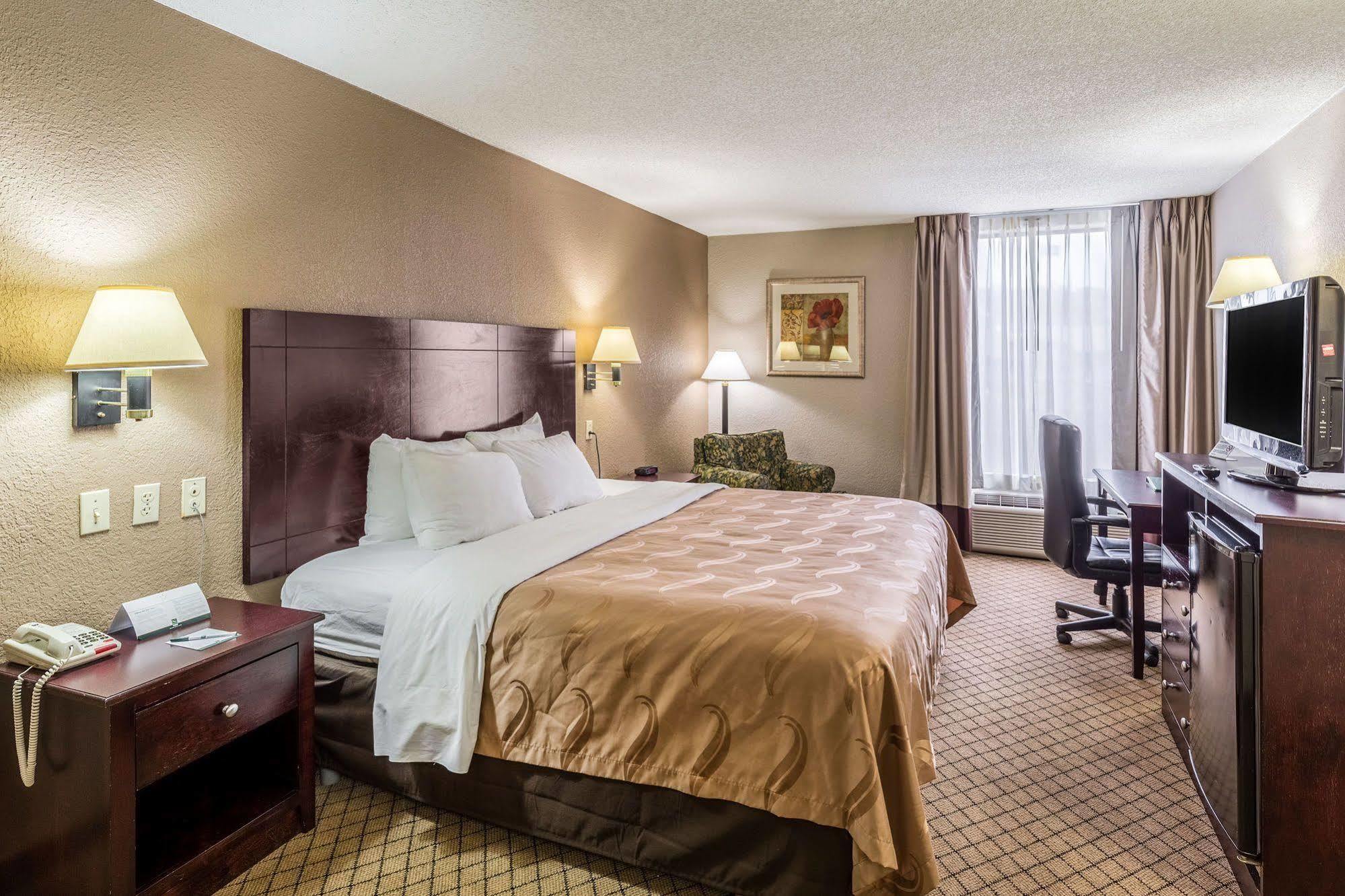 Quality Inn Ролла Экстерьер фото