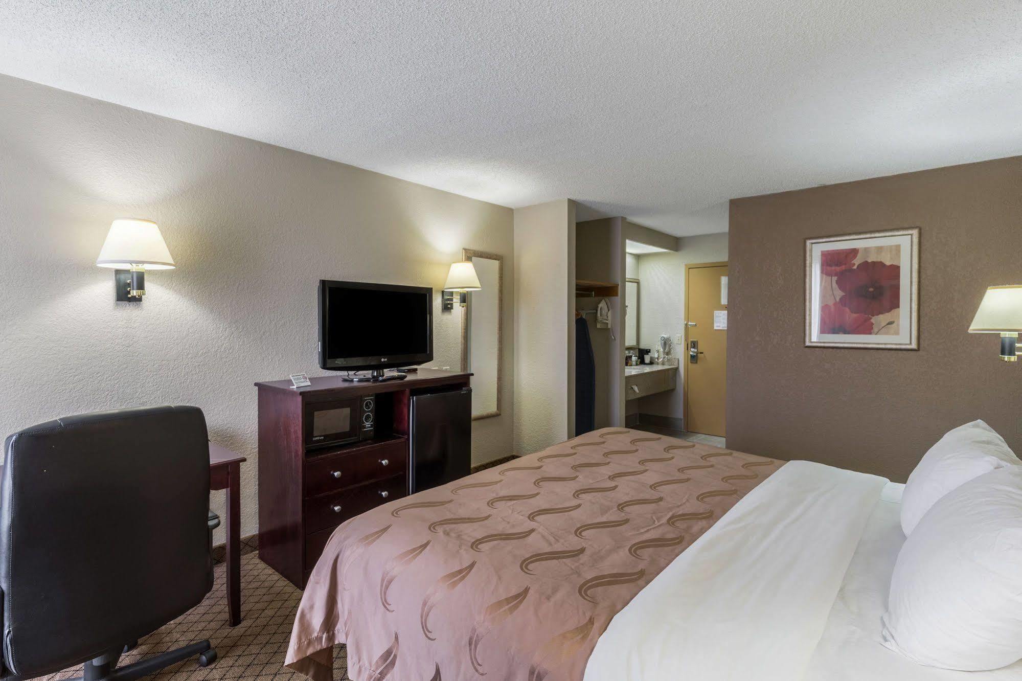 Quality Inn Ролла Экстерьер фото