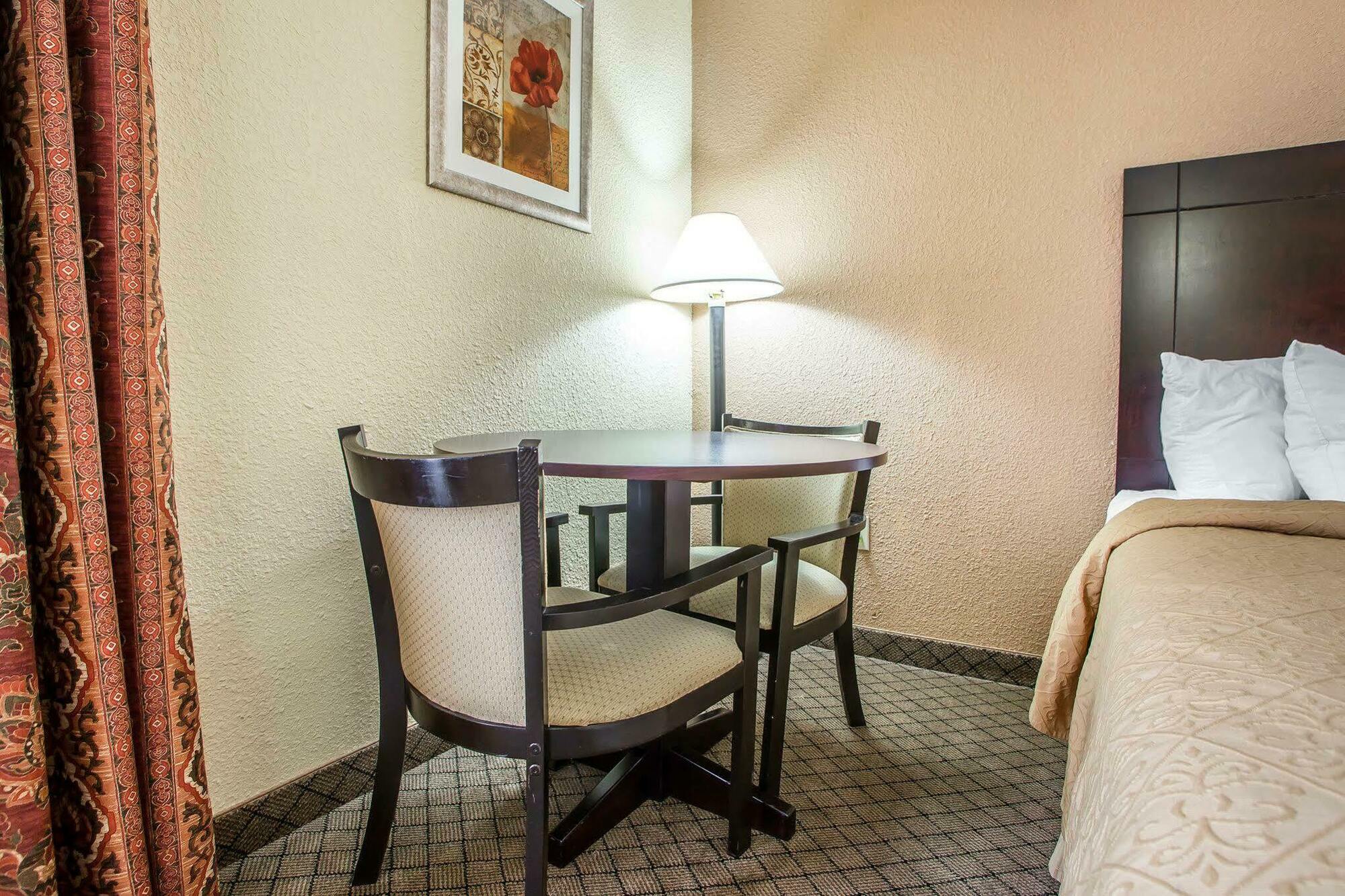 Quality Inn Ролла Экстерьер фото