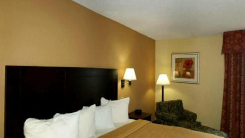 Quality Inn Ролла Экстерьер фото