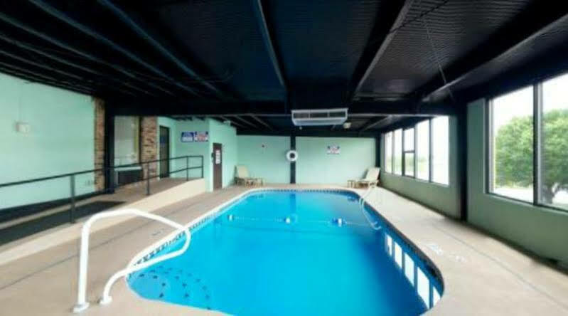 Quality Inn Ролла Экстерьер фото