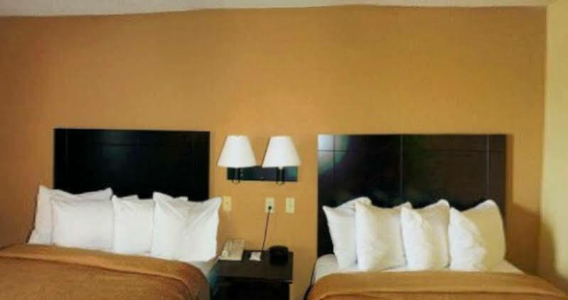 Quality Inn Ролла Экстерьер фото